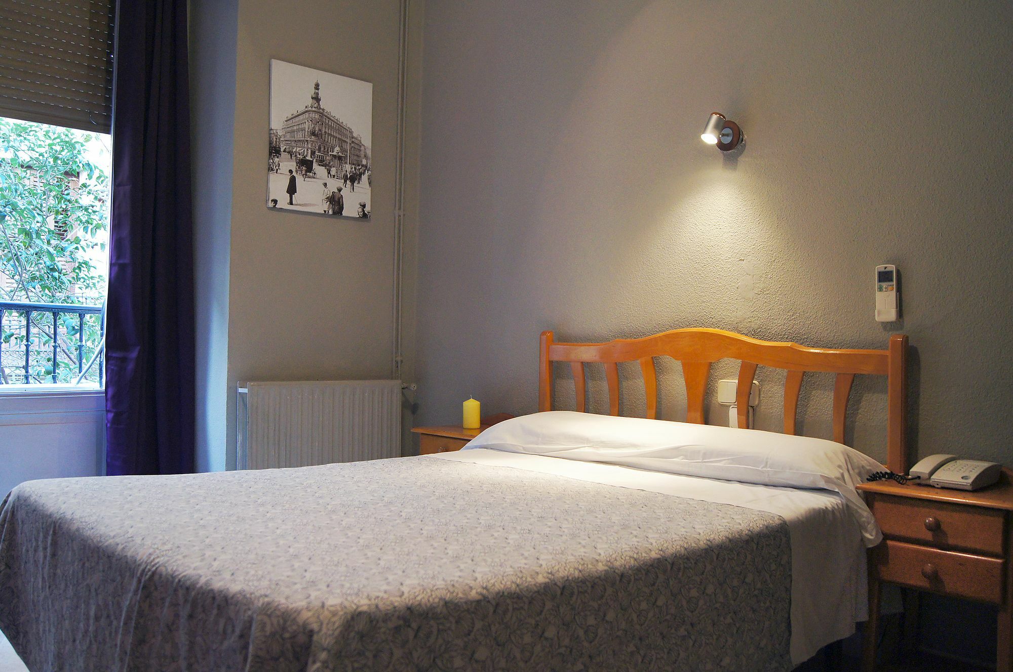 Hostal Fuencarral Kryse Madrid Extérieur photo
